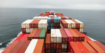 Доставка грузов морем — это недорого и быстро